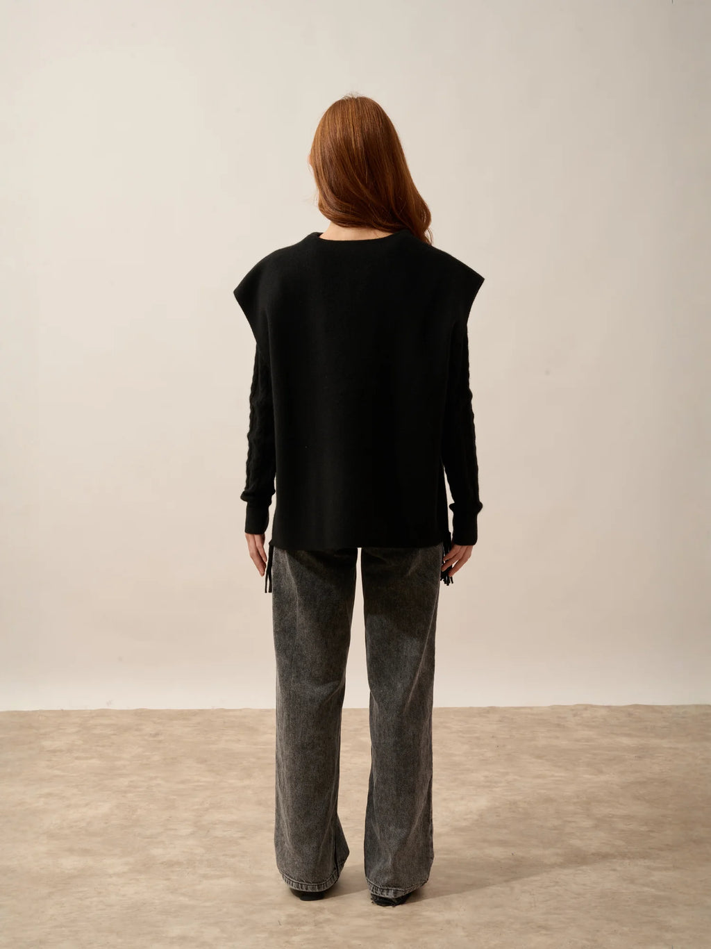 VICTOIRE Vest Sleeveless with Fringes Black