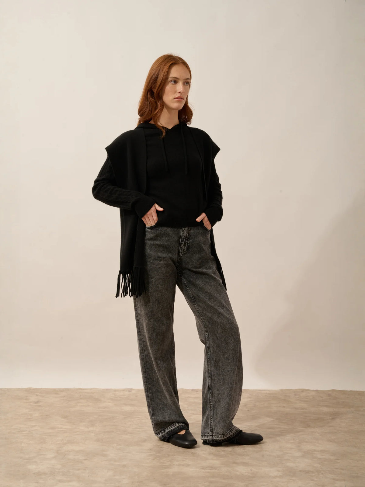 VICTOIRE Vest Sleeveless with Fringes Black