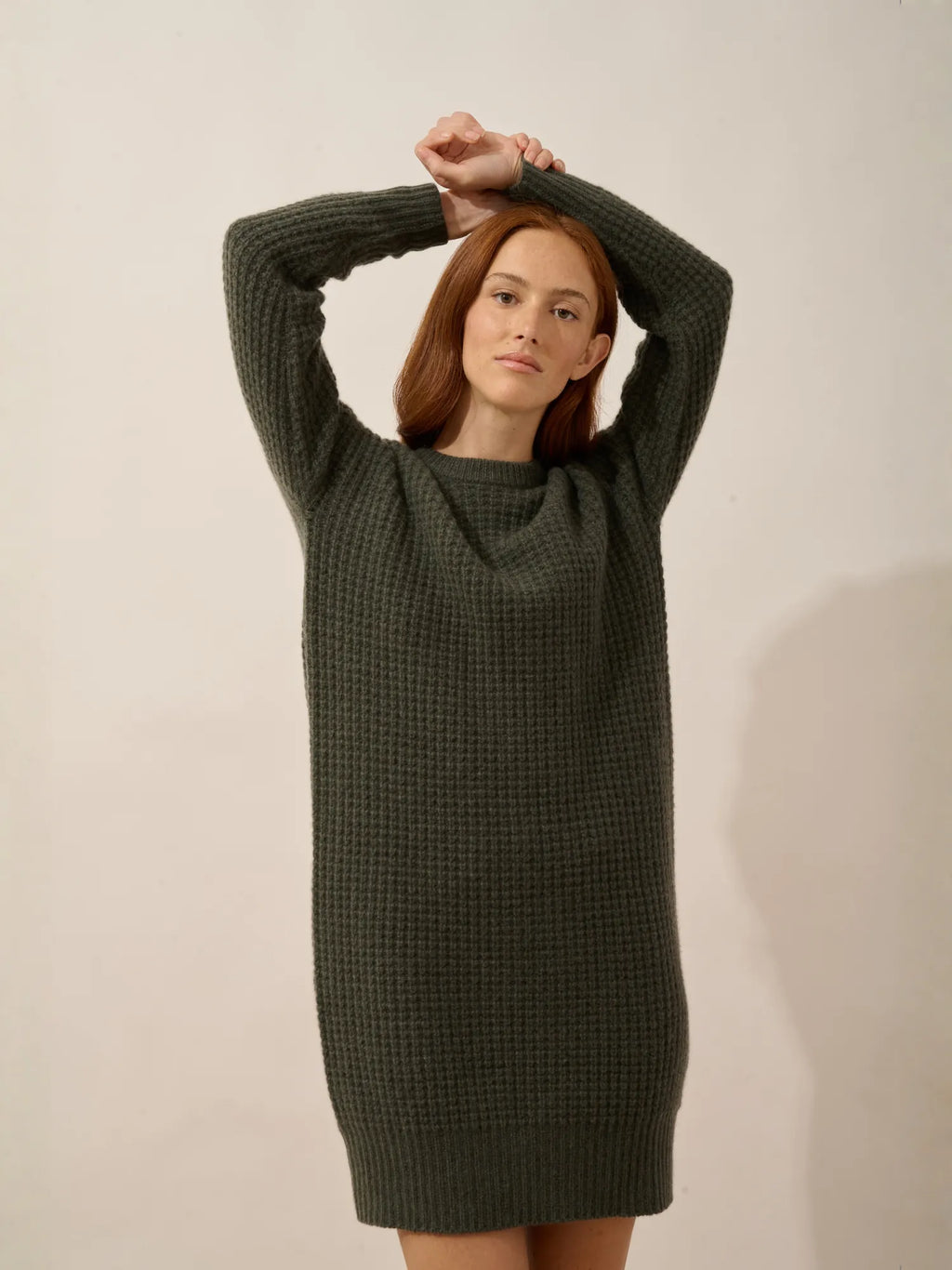 CHEWA Dress Crew Neck 8 Ply Heather Khaki