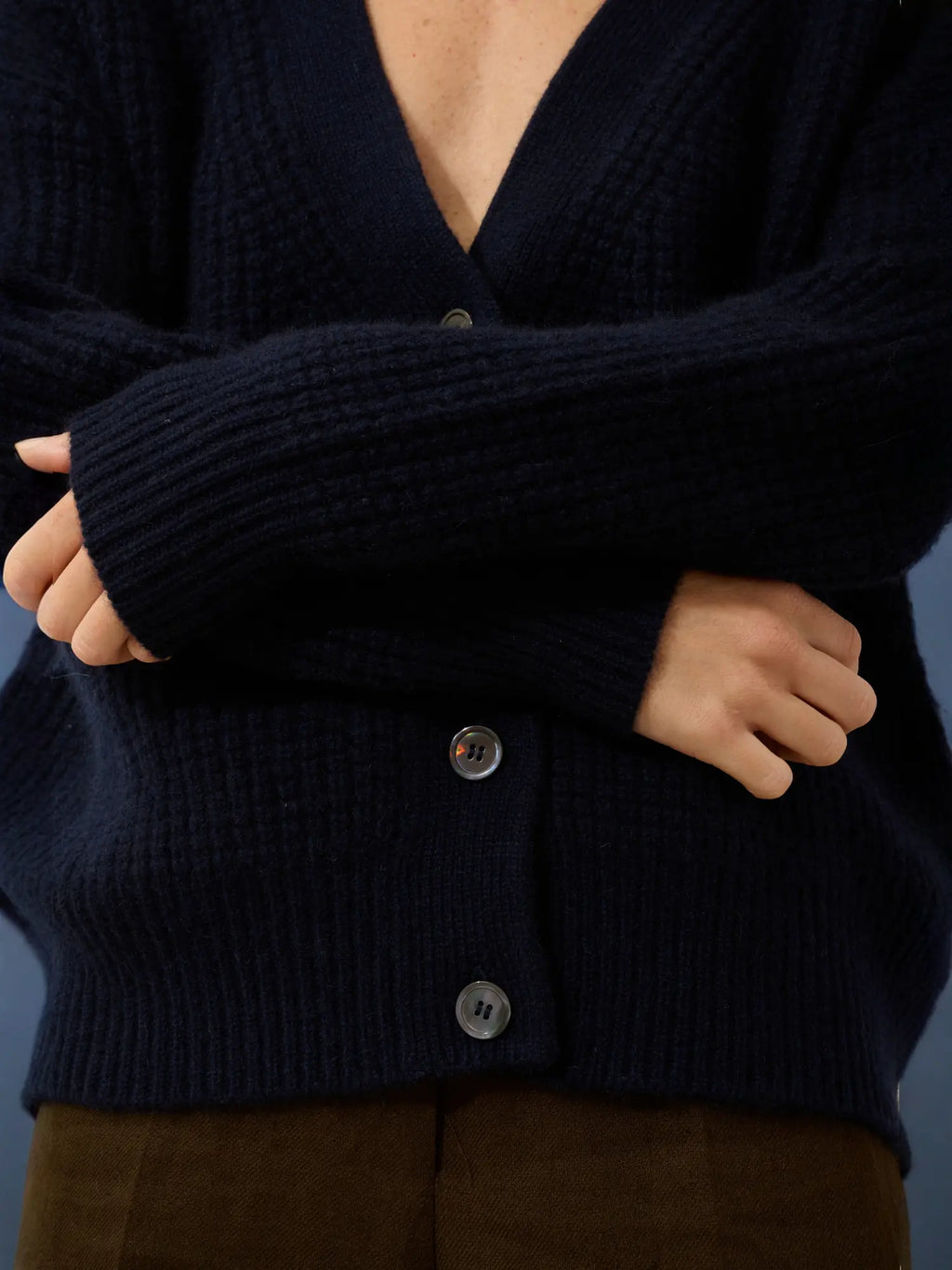 CHODRAK Cardigan V-Neck 8 Ply Navy
