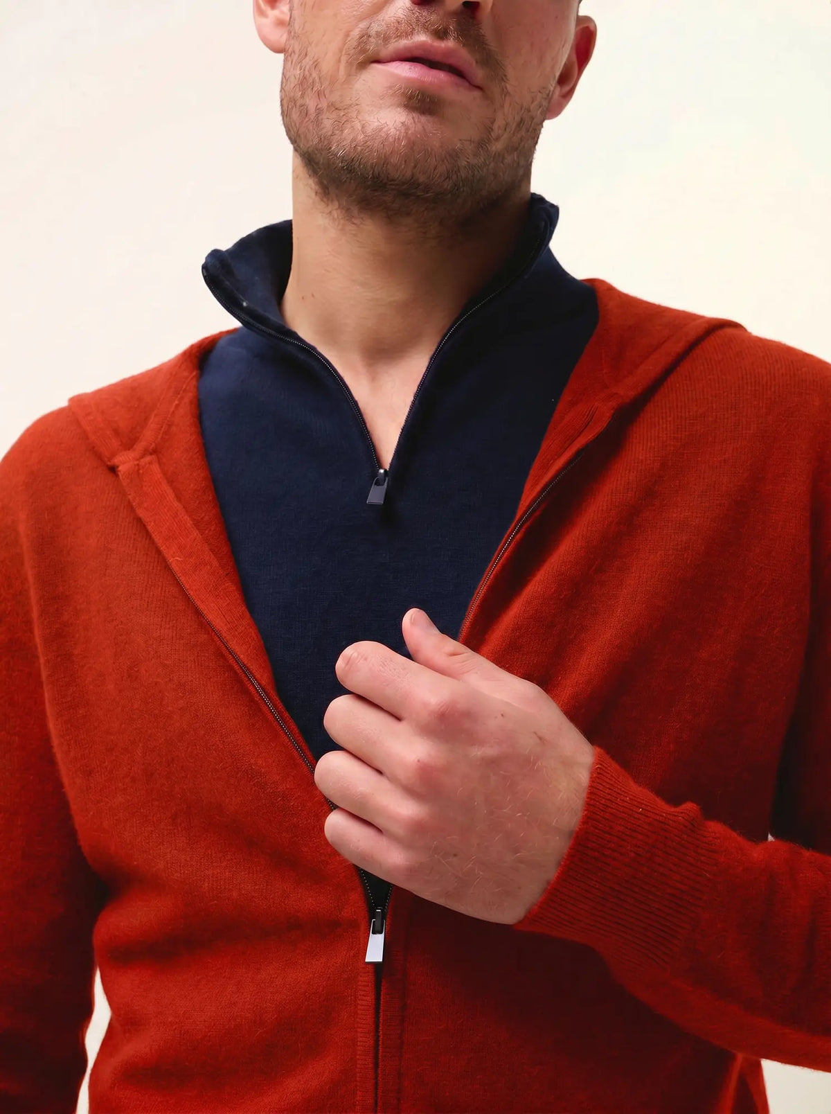 ELLIOT Gilet Zippé Capuche Tomate