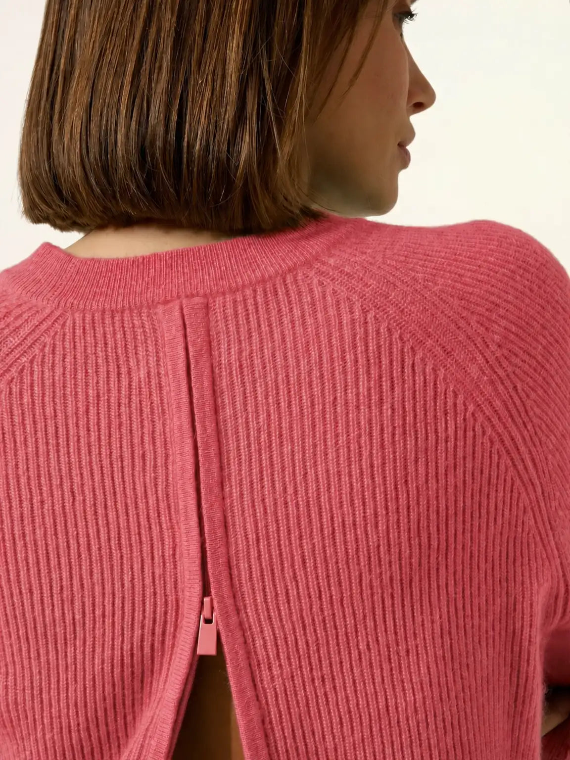 JONA Pull Col Rond Zippé Dos Corail