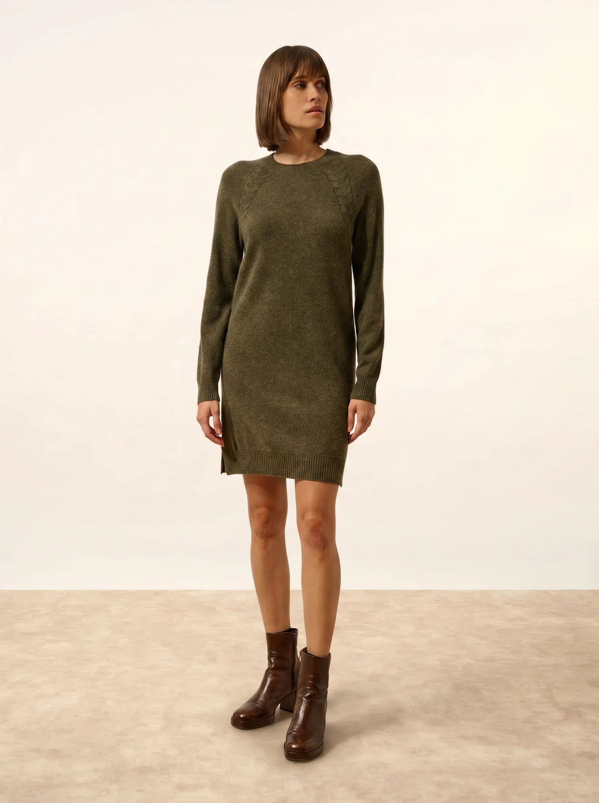 SYLVIE Kleid kurz Rundhalsausschnitt Army meliert