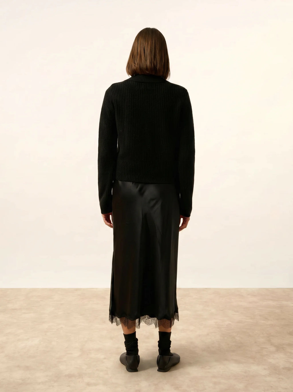 MARGARETHE Kurze Jacke mit Reißverschluss Hemdkragen 4-fädig Schwarz