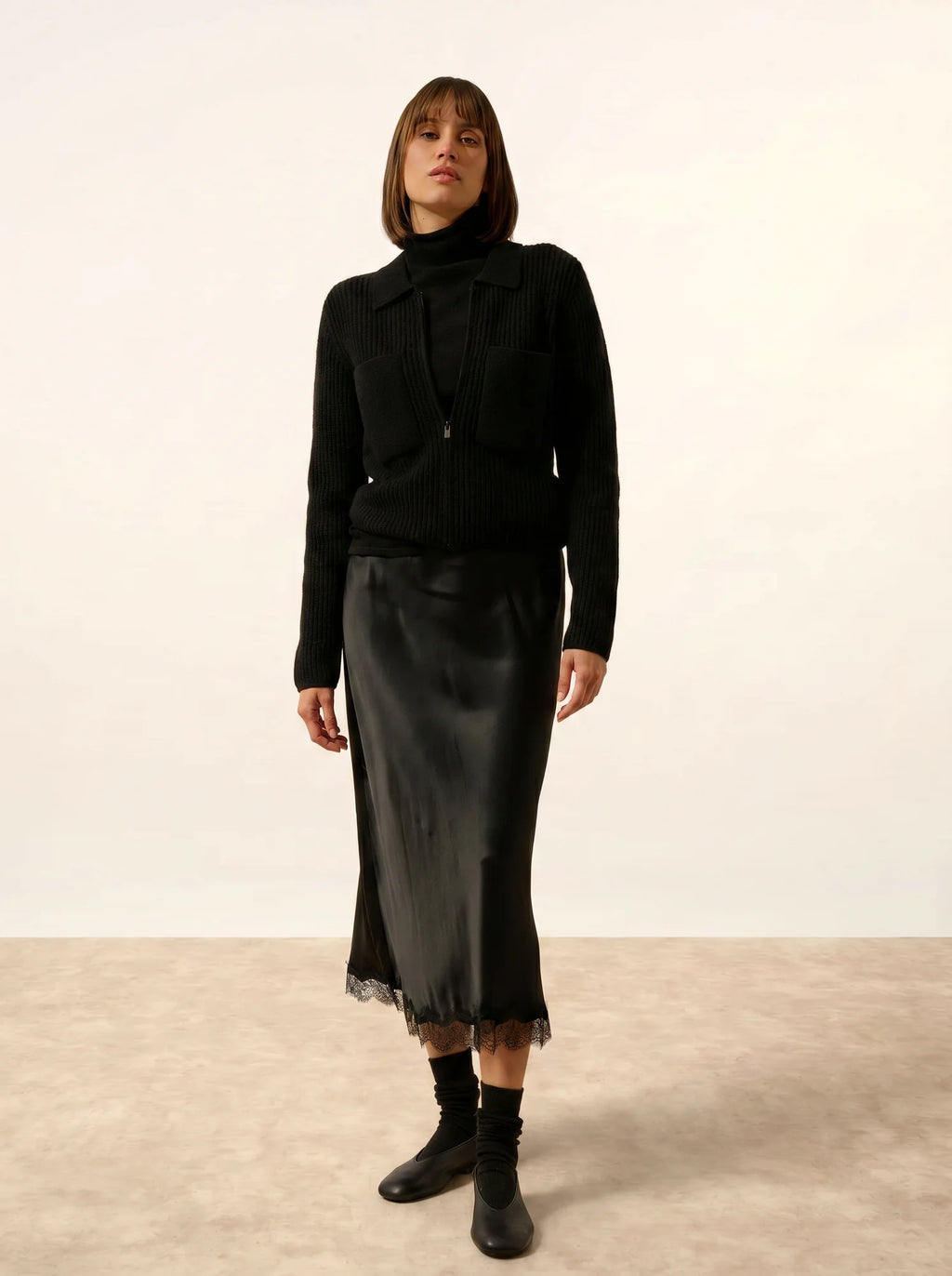 MARGARETHE Kurze Jacke mit Reißverschluss Hemdkragen 4-fädig Schwarz