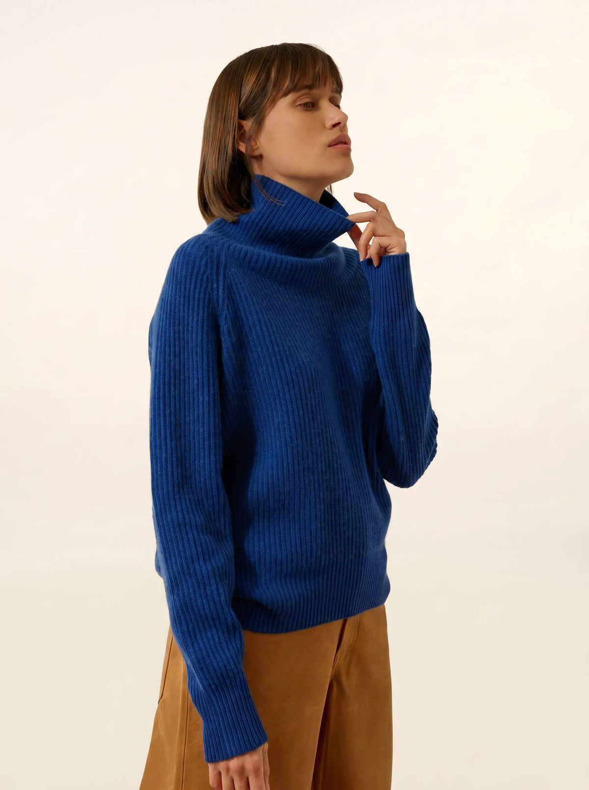 TAYLOR Sweater Mock Neck 4 Ply Ultramarine