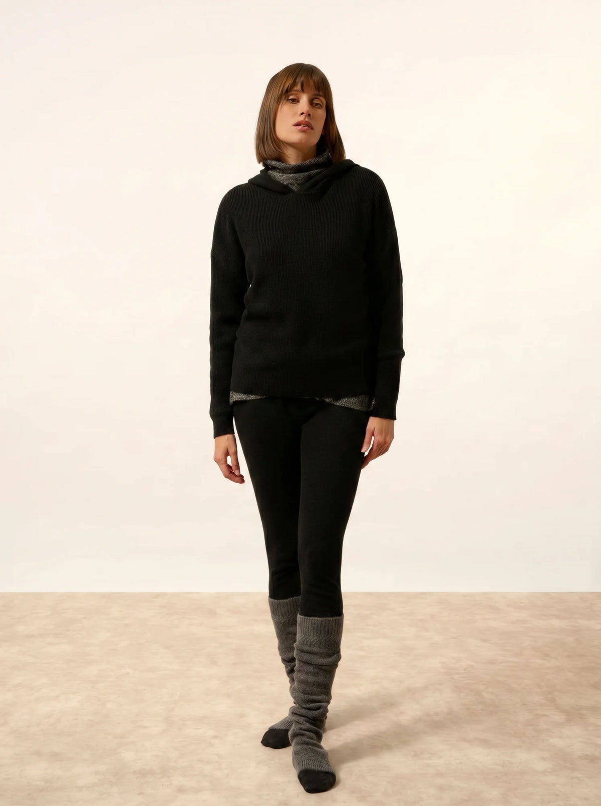BEELE Pull Capuche Noir