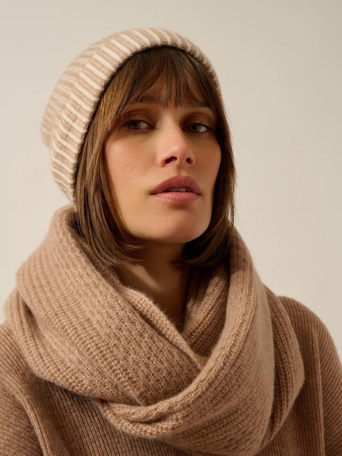 MARINA Neck Warmer 4 Ply Heather Camel