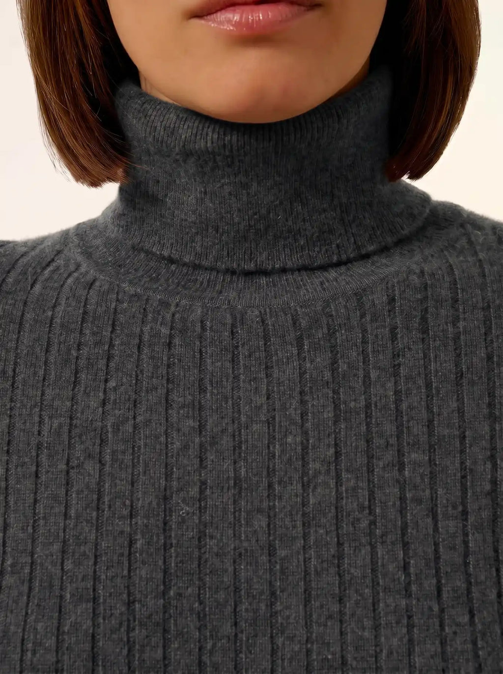 HYPNOS pull col roulé anthracite chiné
