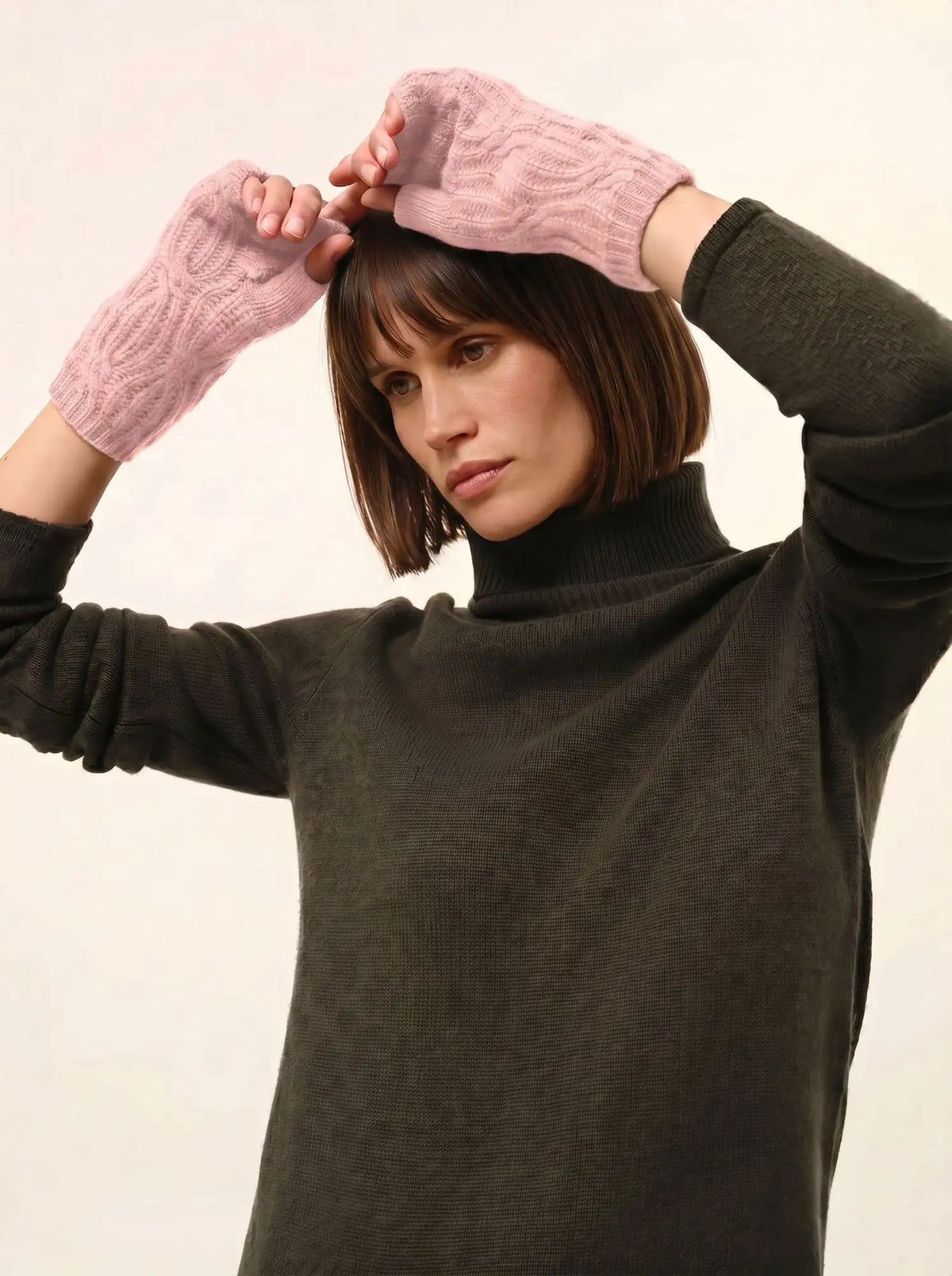 BALE Fingerless Gloves 6 Ply Ballet Pink